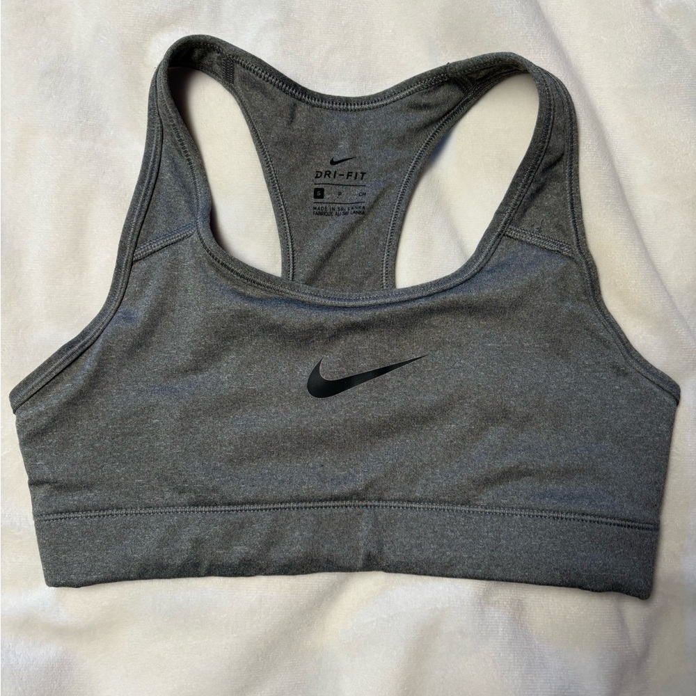 sports bra
